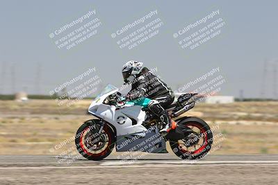media/Aug-03-2025-TrackDaz (Sun) [[bf4a71acf9]]/B Group/1220pm (Wheelie Bump)/